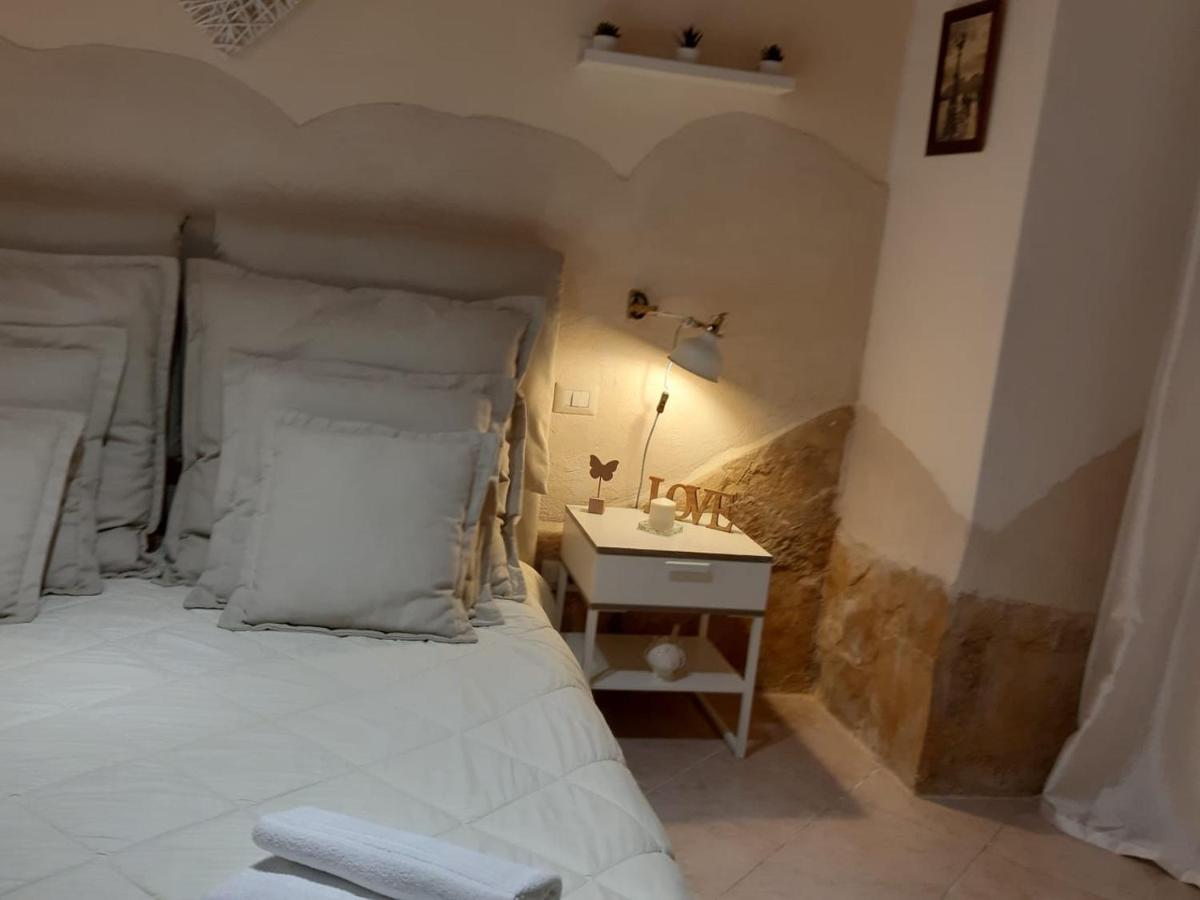 Nicole House Bed & Breakfast Bari Bagian luar foto